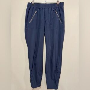 Athleta Aspire Ankle Pant in Navy Blue Size 6